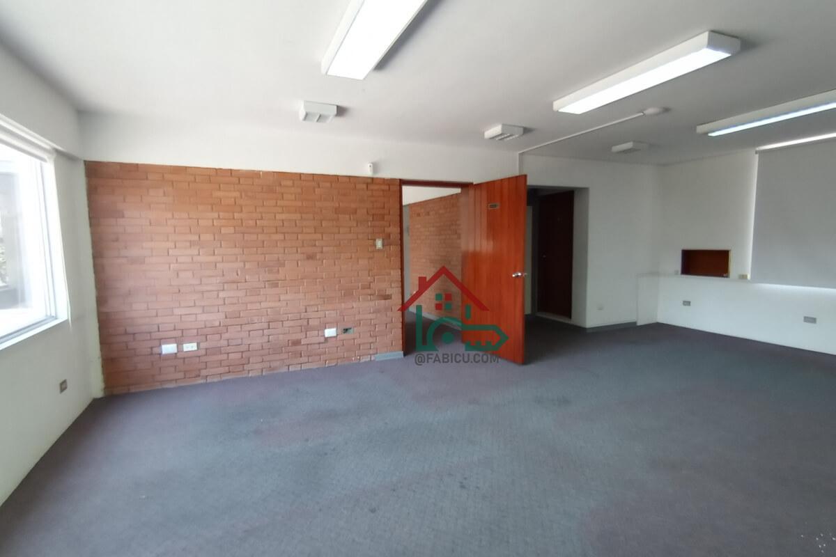 f10005-venta-oficina-san-isidro 08