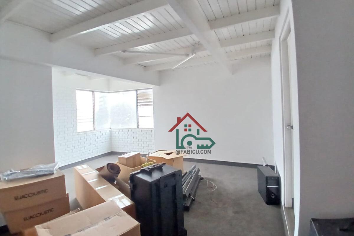 f10081-alquiler-oficina-san-isidro 07